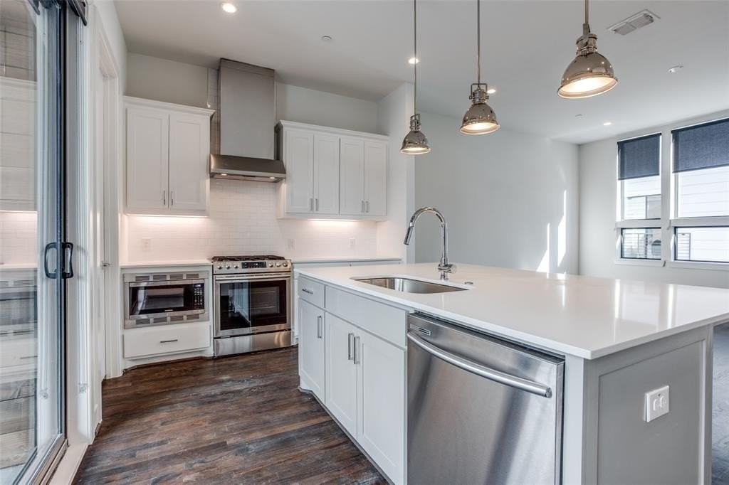 2215 Moser Ave #101 - Photo 7 of 28