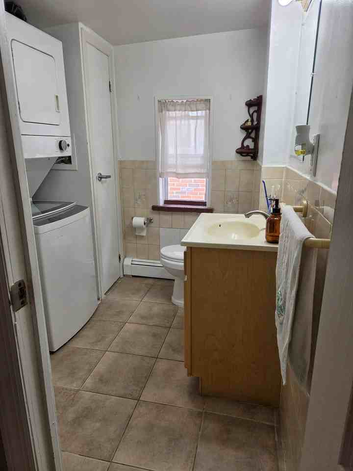 Saint Pauls Ave #2 - Photo 7 of 8