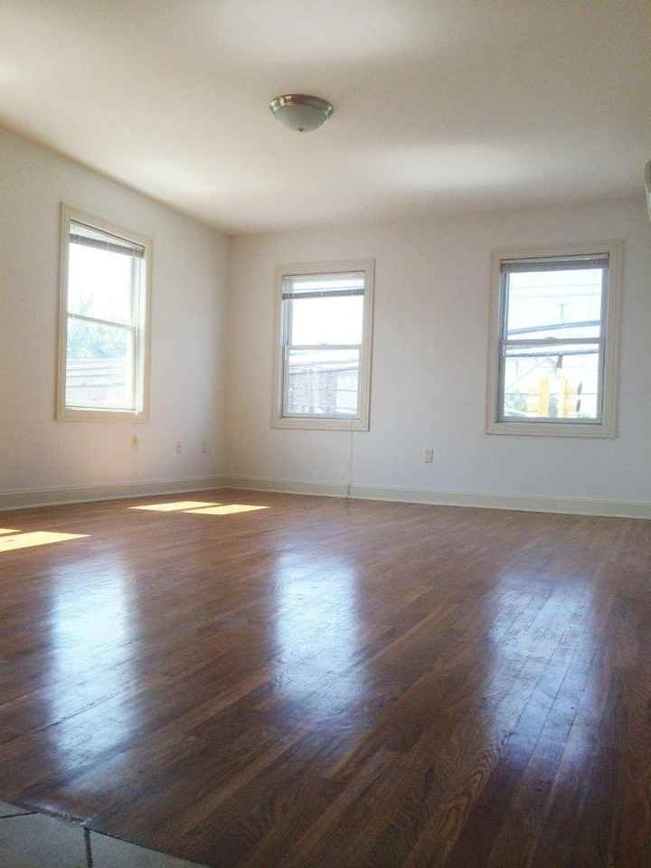 2450 Lemoine Ave #D - Photo 2 of 7