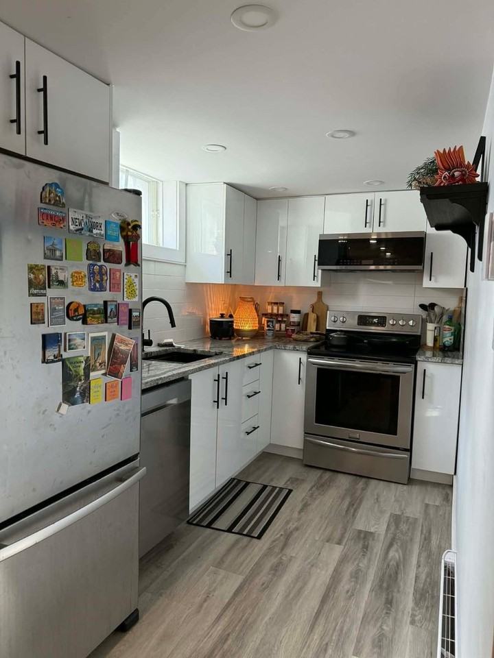 127 Drummond St - Photo 5 of 21
