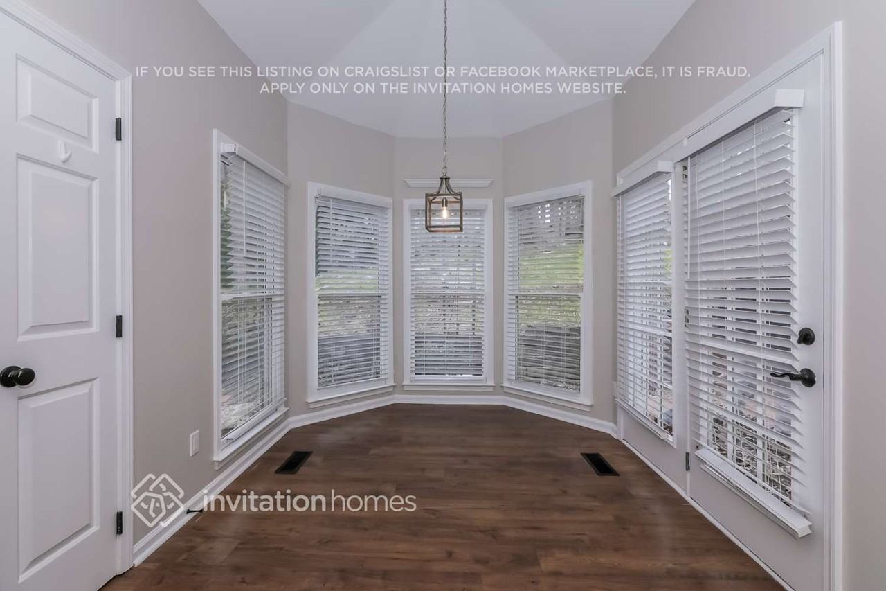 8701 Taybrook Dr - Photo 5 of 14