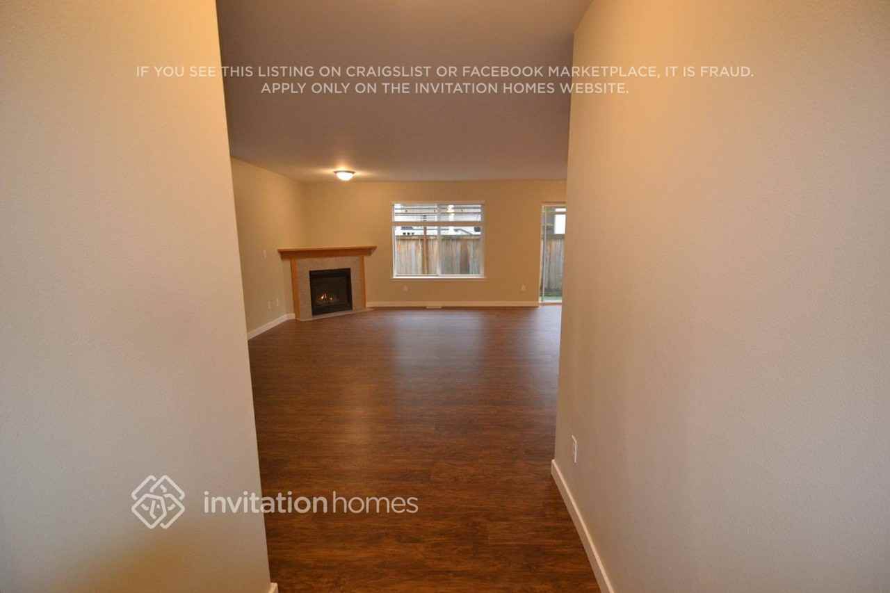 13411 11th Pl W - Photo 2 of 12