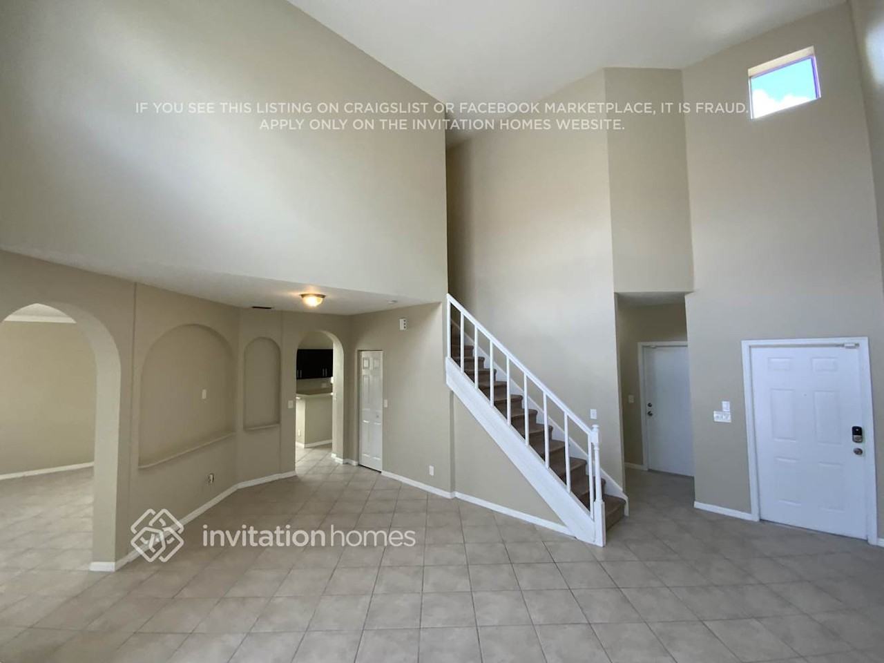 11106 Baybreeze Way - Photo 3 of 15