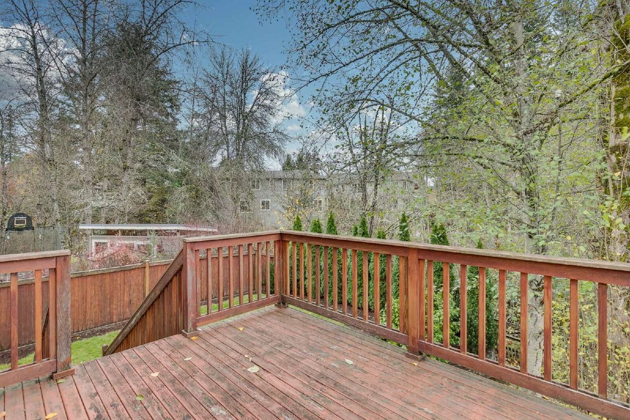 10936 182nd Ave Ne - Photo 4 of 27
