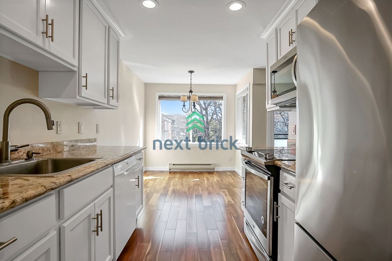 7021 Sand Point Way Ne #B312 - Photo 6 of 13