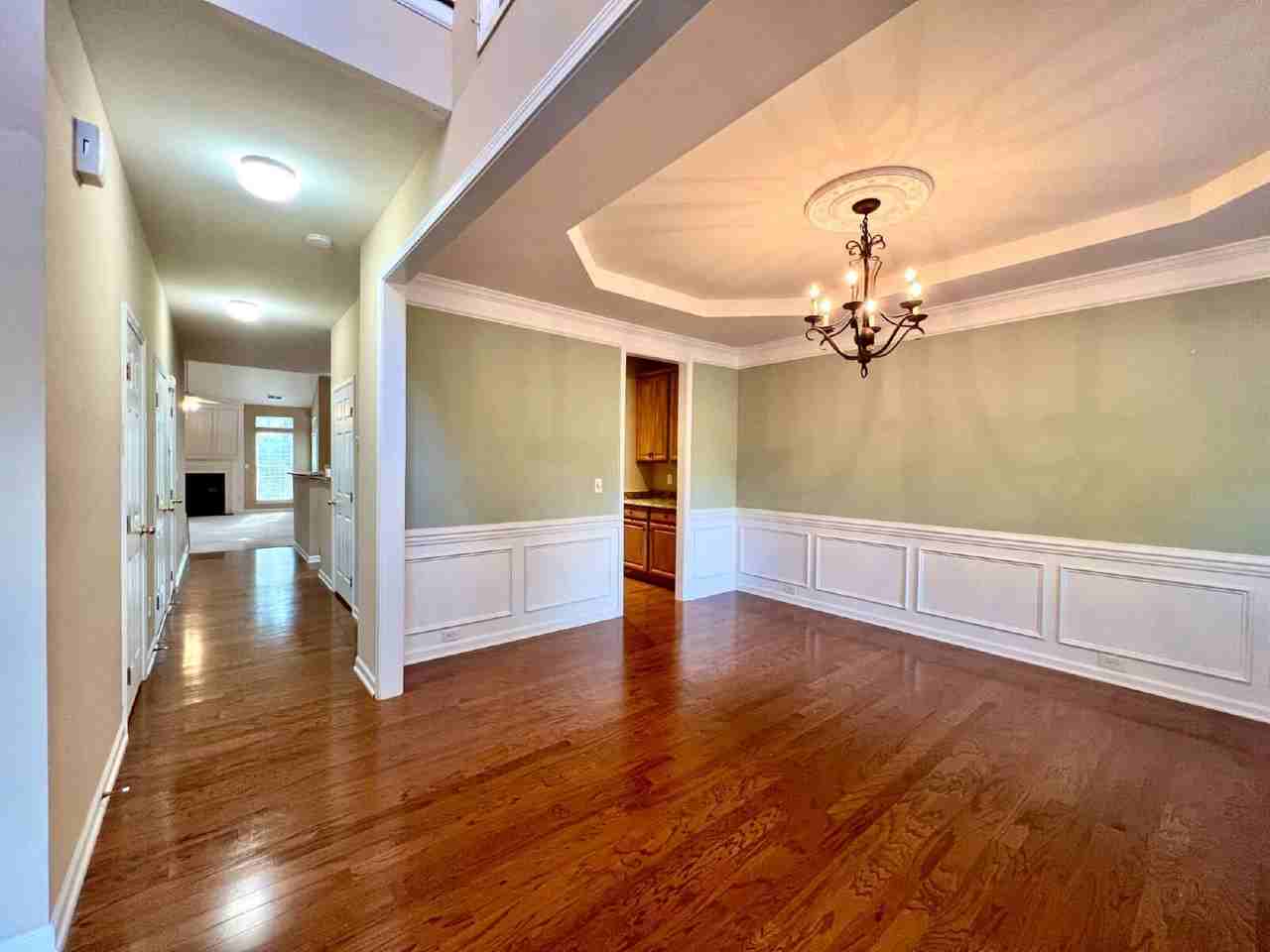 10707 Fred Gutt Dr - Photo 2 of 33