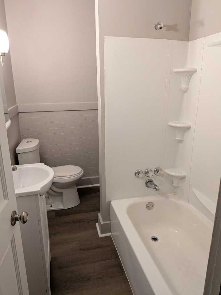 909 Chartiers Ave #5 - Photo 5 of 5