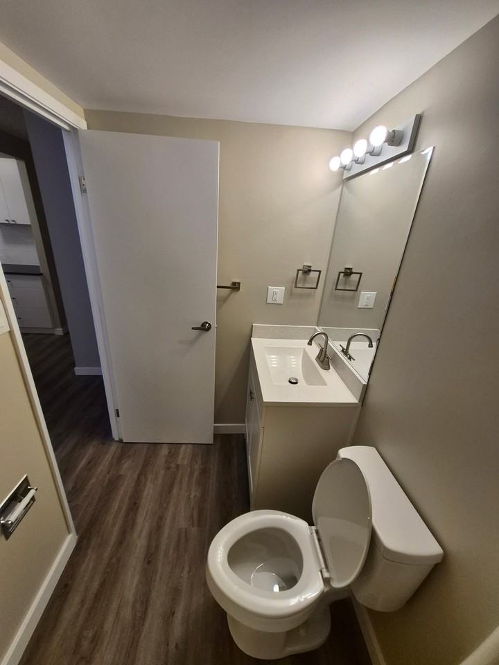 Bonnie Doon Manor - Photo 6 of 14