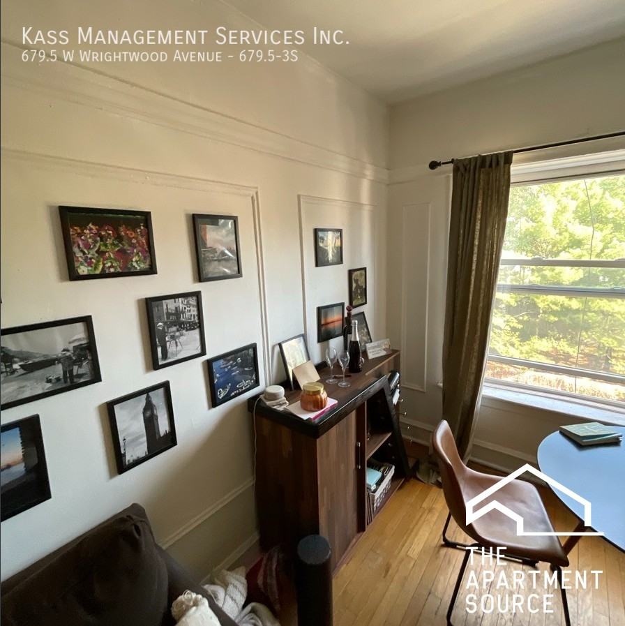 W Wrightwood Ave #3S - Photo 4 of 5