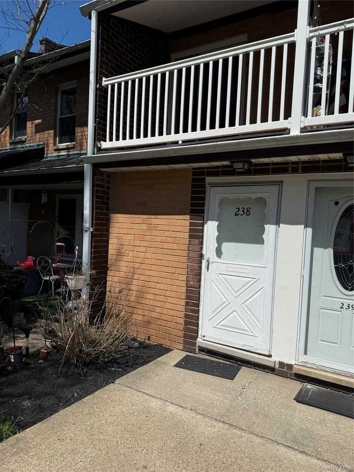 238 Artist Lake Dr - Photo 2 of 23