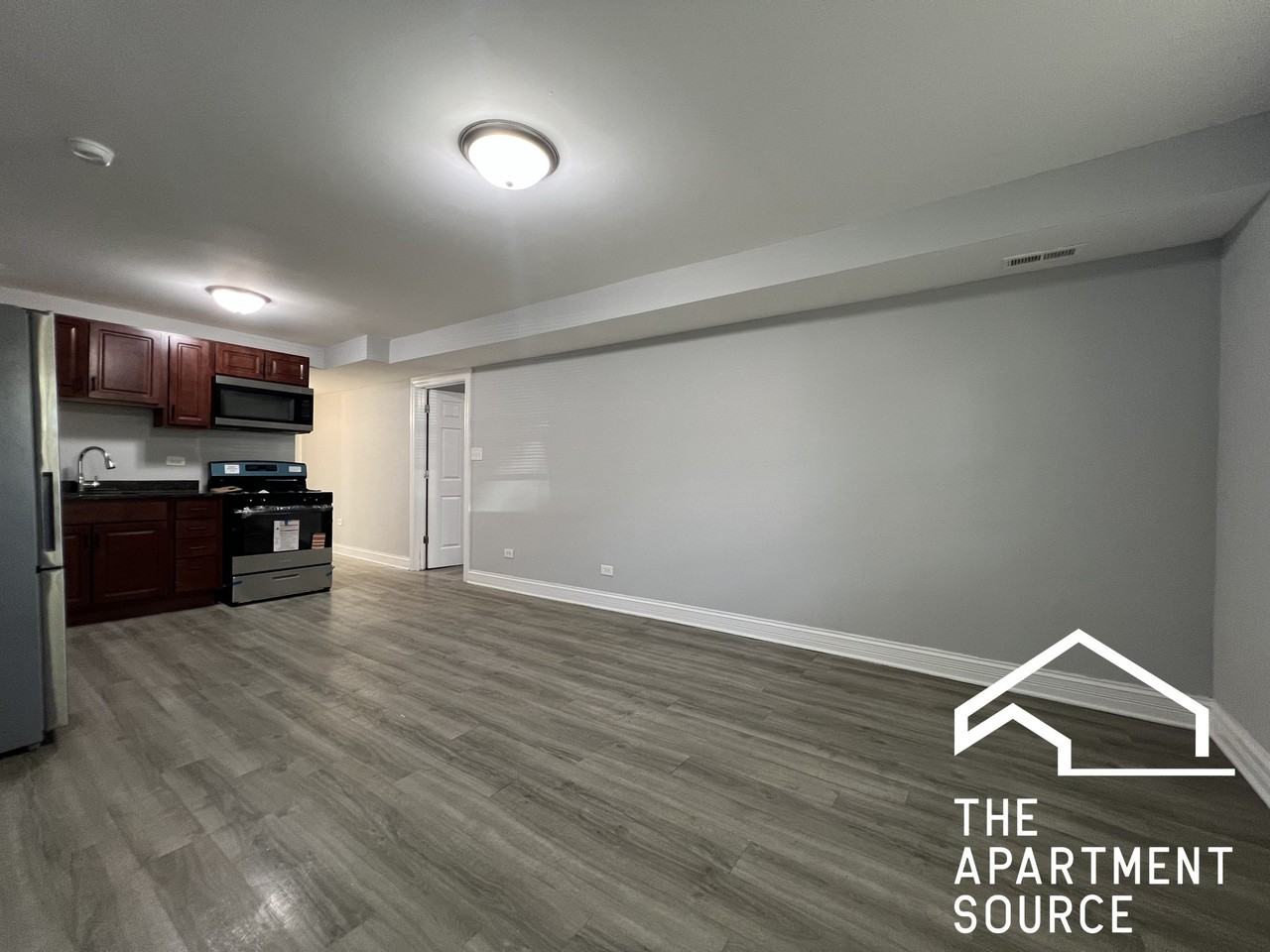 2100 S 51st Ave #2 - Photo 3 of 15