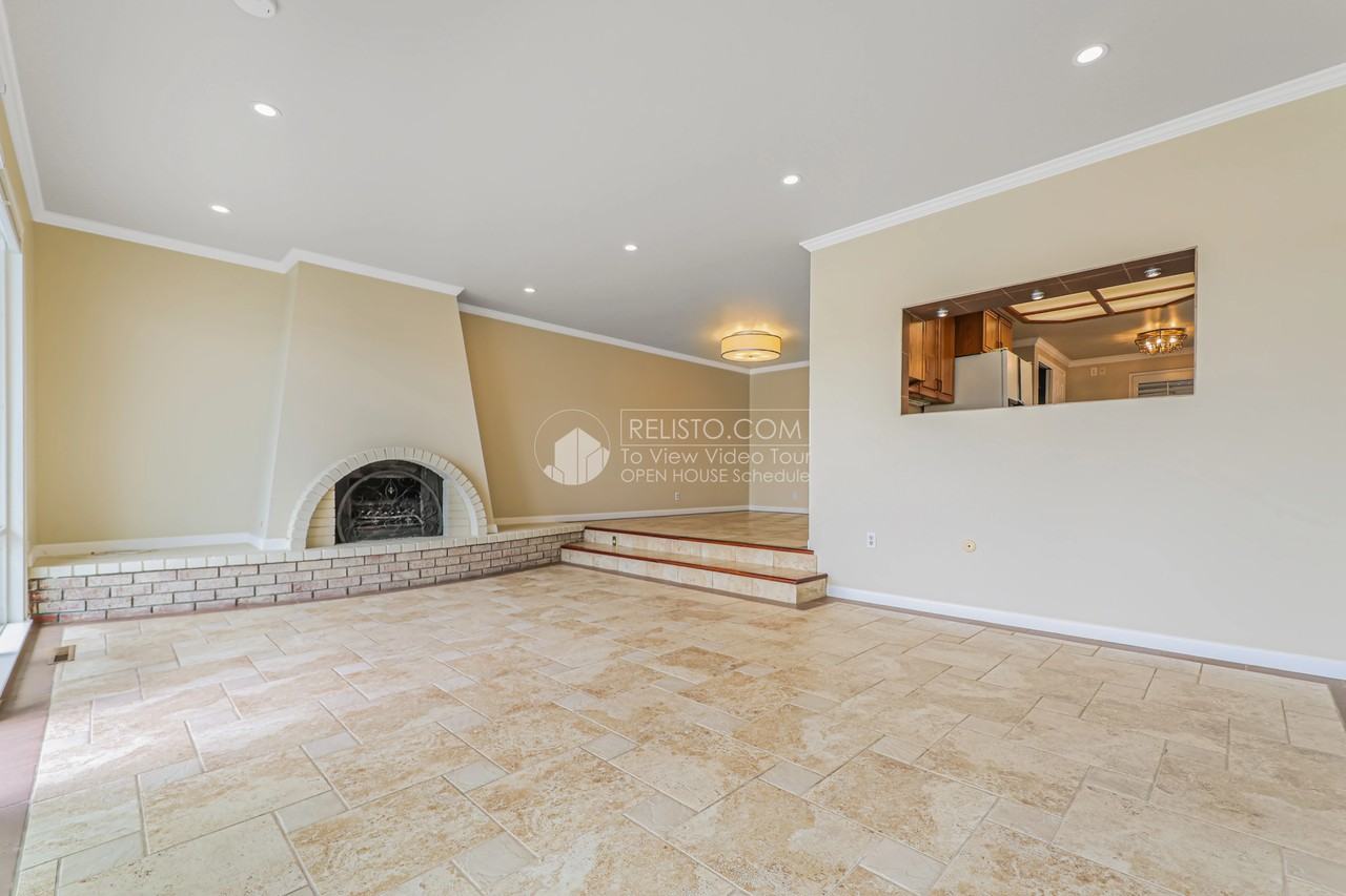 448 Fathom Dr - Photo 2 of 45