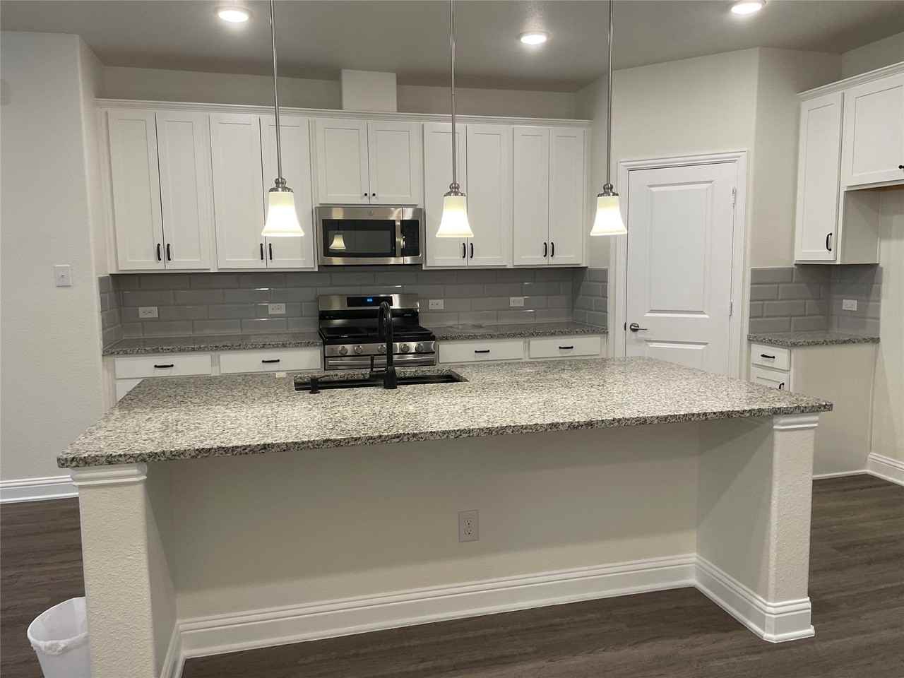 124 Peach Orchard Ln - Photo 3 of 25