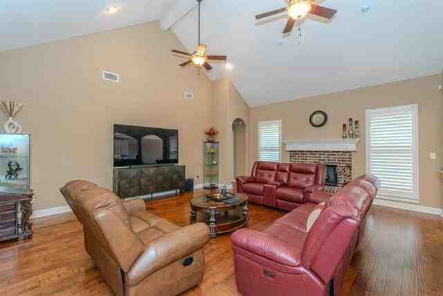 152 Sterling Ridge Dr - Photo 4 of 28