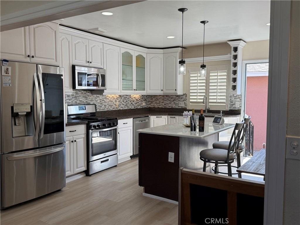 24139 Ravenna Ave - Photo 5 of 31