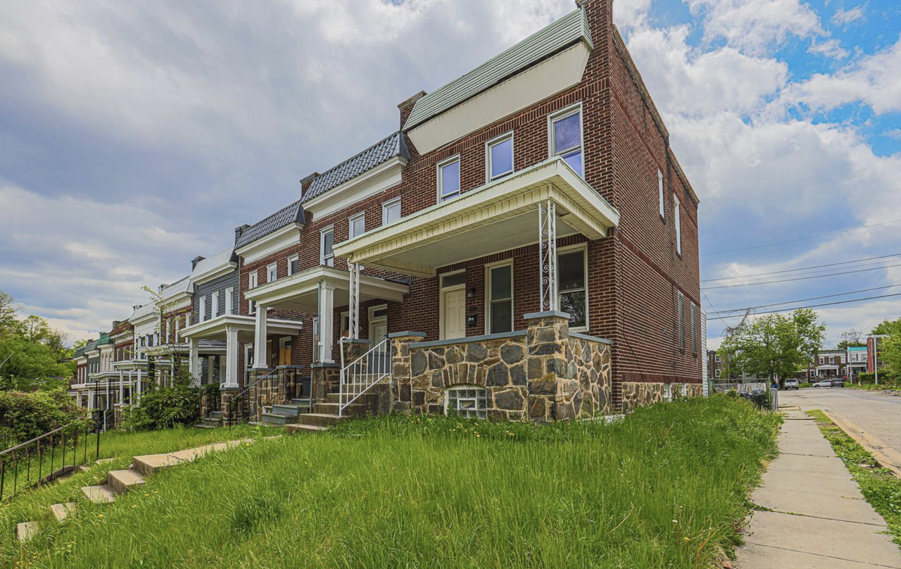 2819 Presbury St - Photo 2 of 37