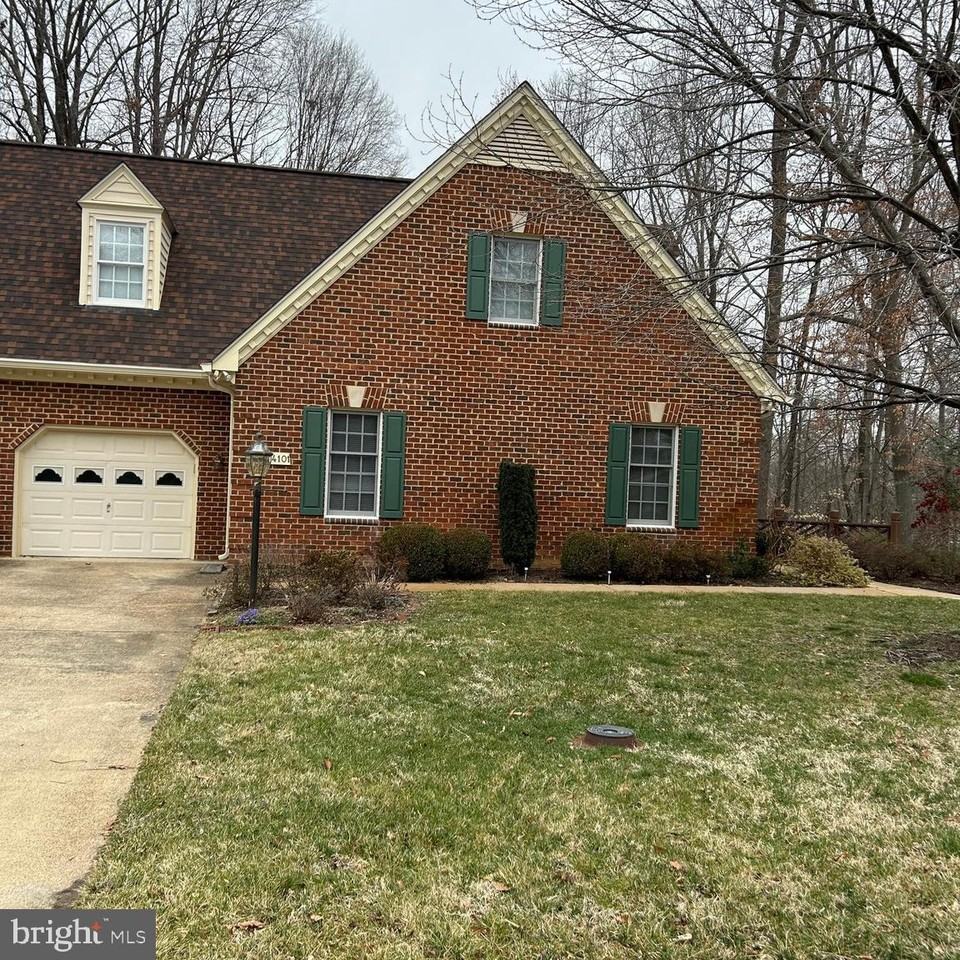4101 Corbin Hall Ln