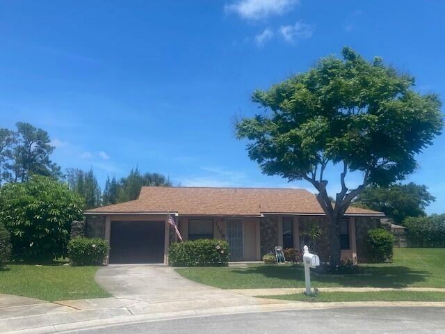 1100 Cameo Cir - Photo 3 of 50