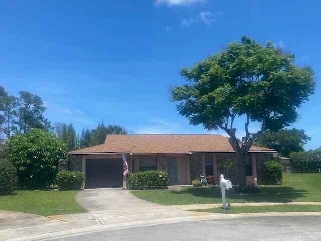 1100 Cameo Cir - Photo 4 of 50