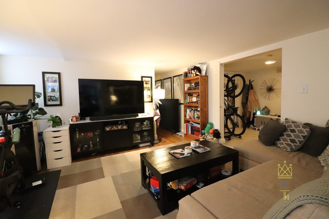 118 Babcock St #B1