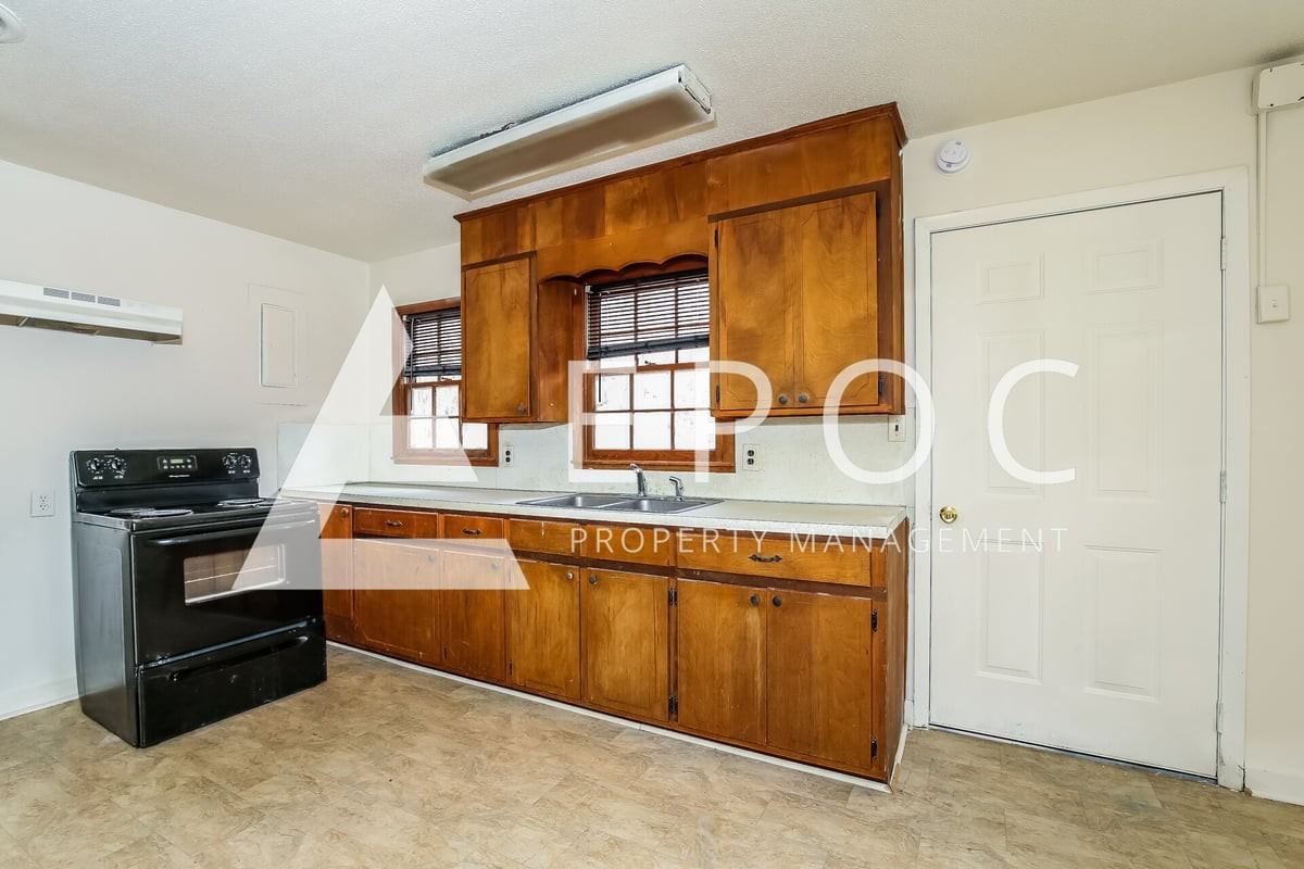 2799 North Carolina 14 - Photo 5 of 15