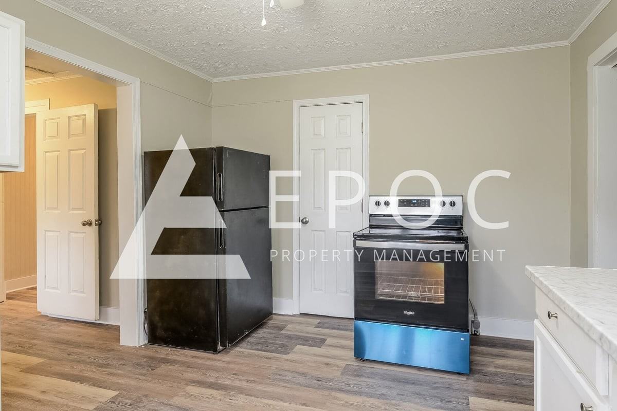 351 S Scientific St - Photo 2 of 15