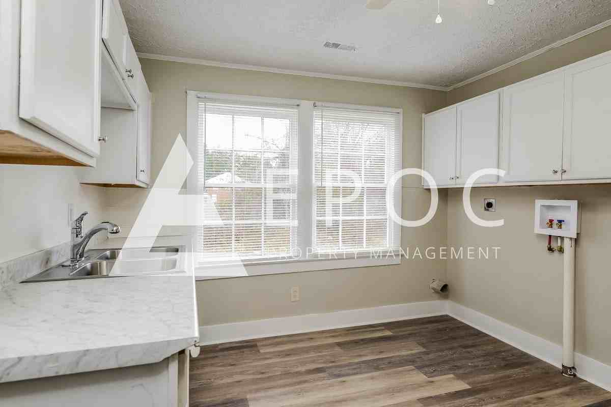 351 S Scientific St - Photo 5 of 15