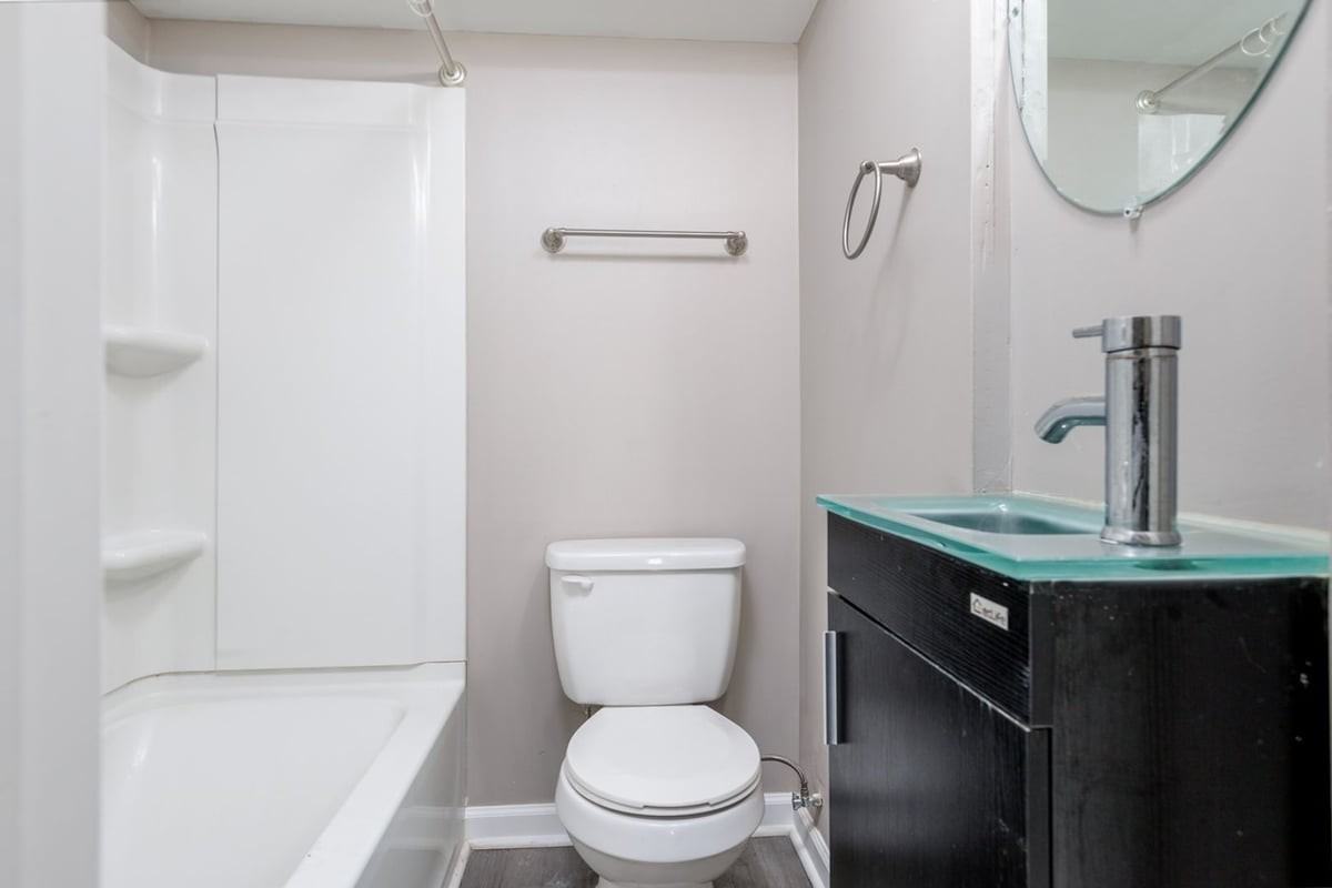 2218 N 4th St #5 - Photo 7 of 10