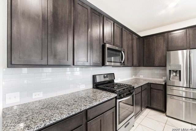 5042 Italica Rd - Photo 4 of 23