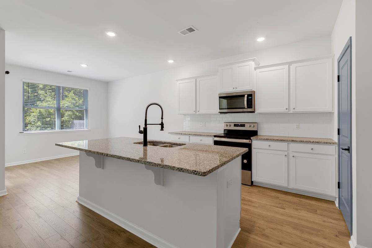 216 Sugar Pine Dr - Photo 4 of 50