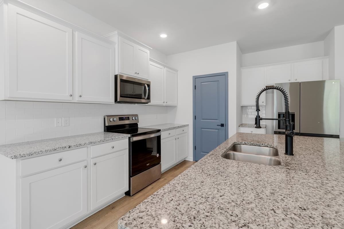 216 Sugar Pine Dr - Photo 6 of 50