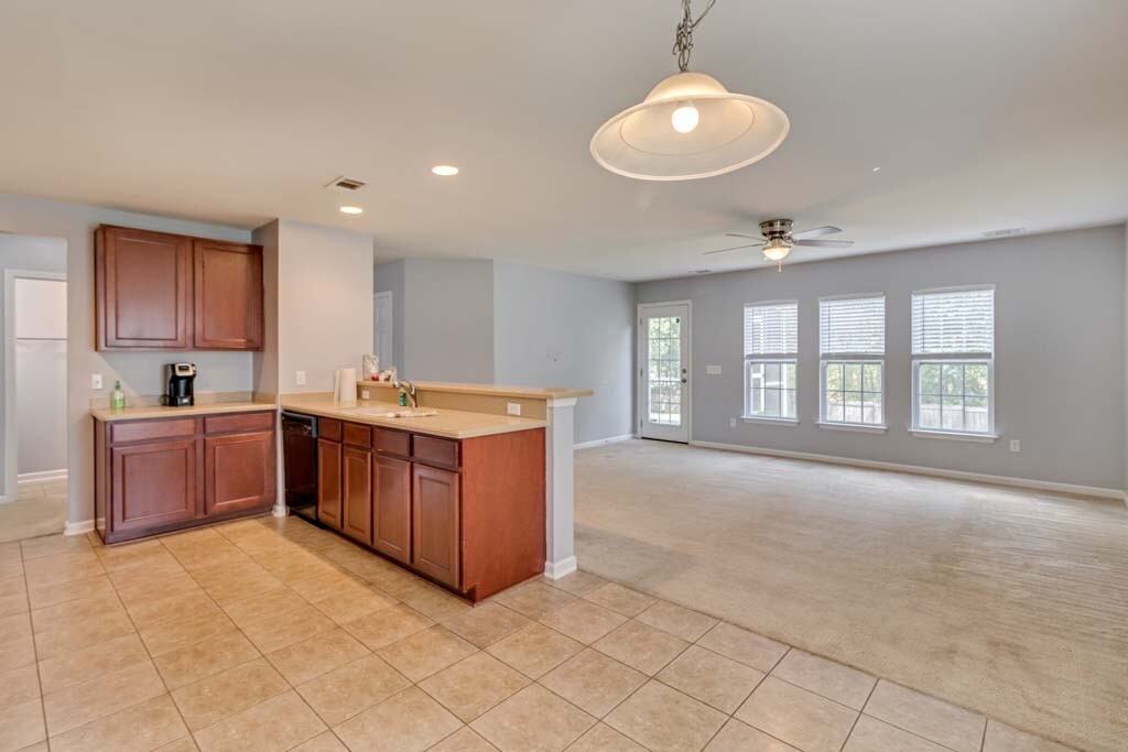 47 Glenwood Ct - Photo 5 of 19
