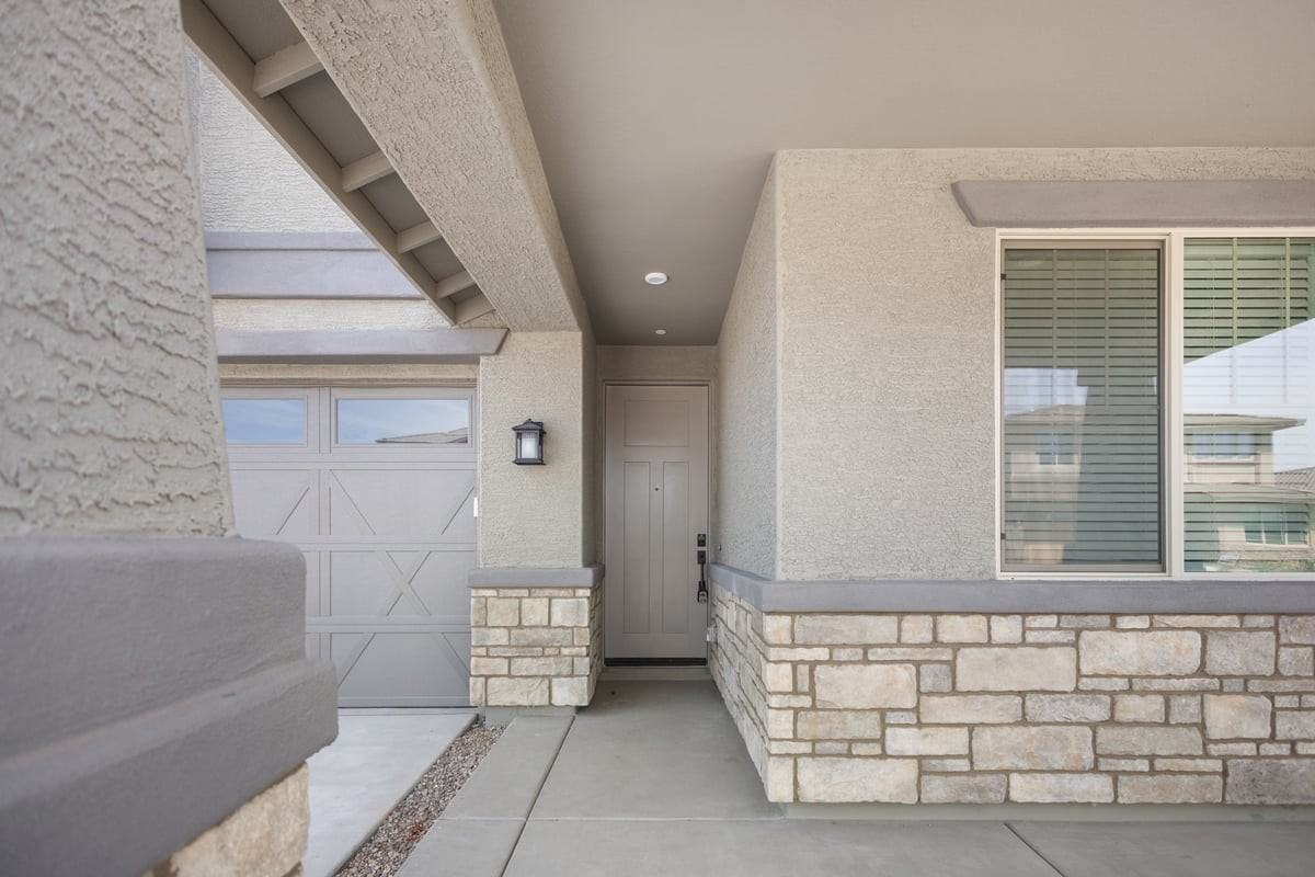 13415 W Eagle Feather Rd - Photo 2 of 50