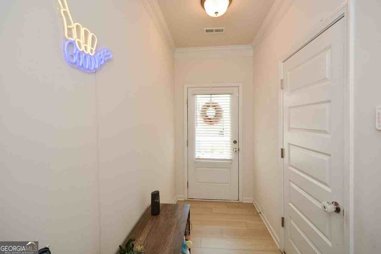 2610 Ravencliff Dr - Photo 5 of 37