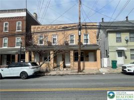 featured image of 1113 E 4th St ##1