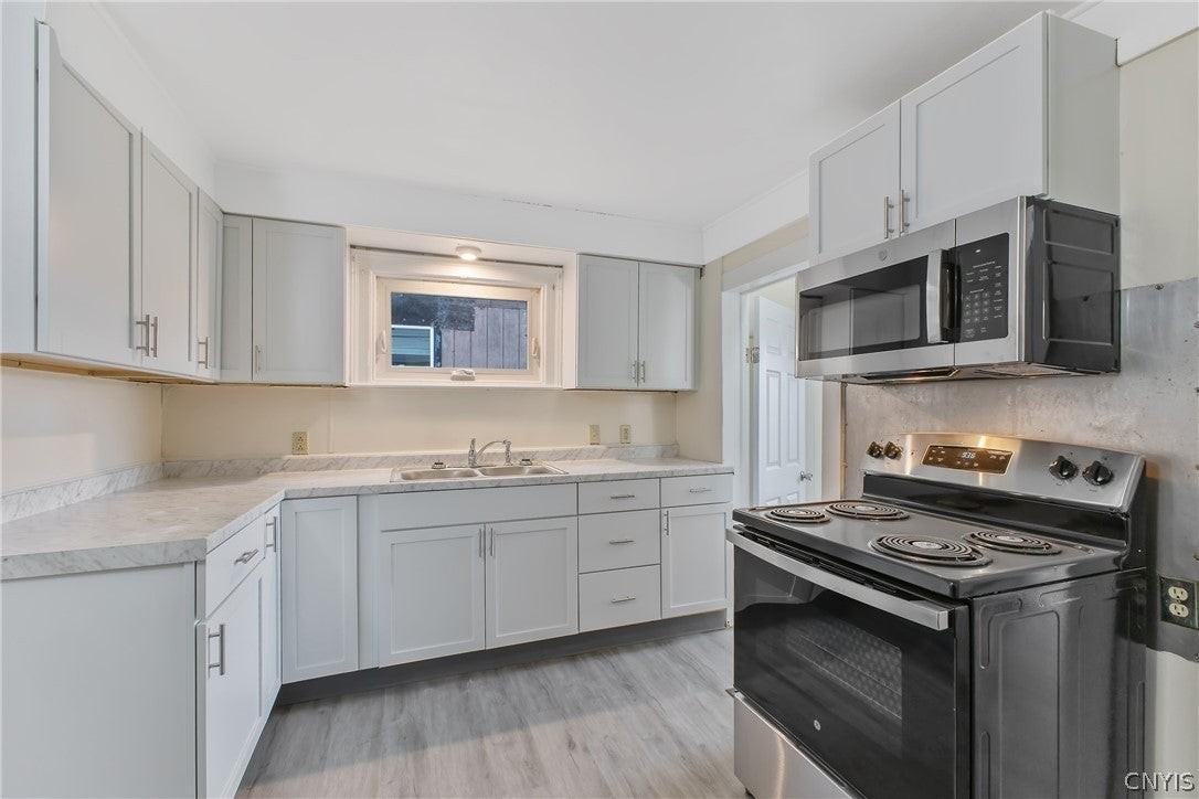 188 W Bridge St - Photo 6 of 29