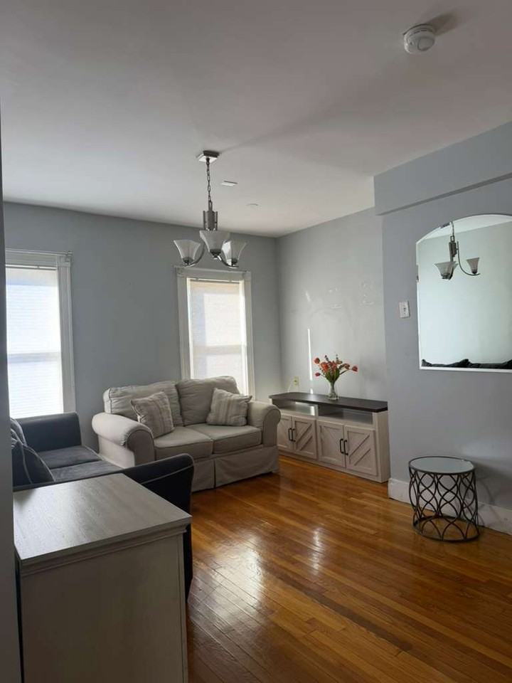 Waverly St #2 - Photo 3 of 29