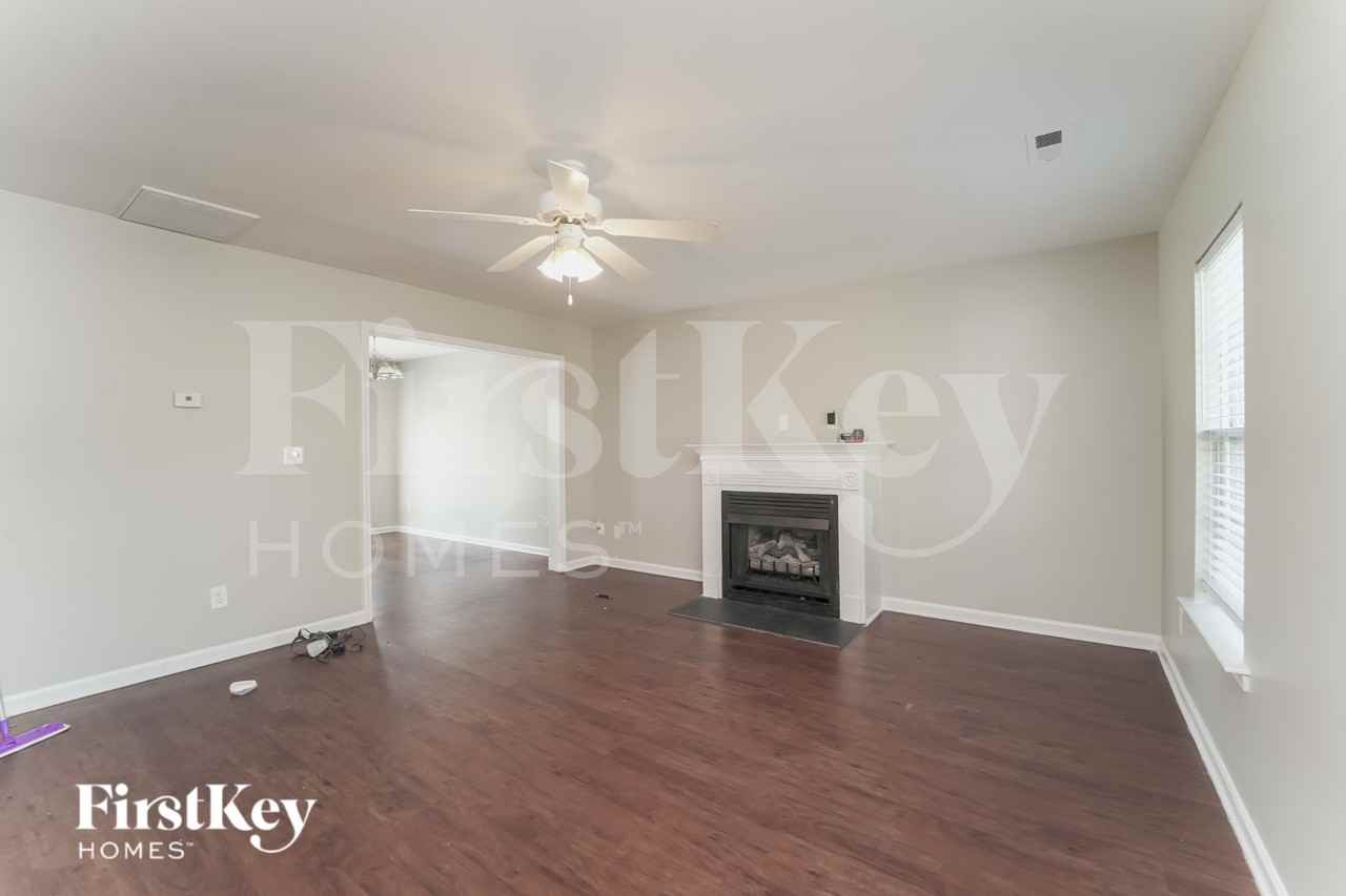 6804 Jamison Ln - Photo 7 of 19