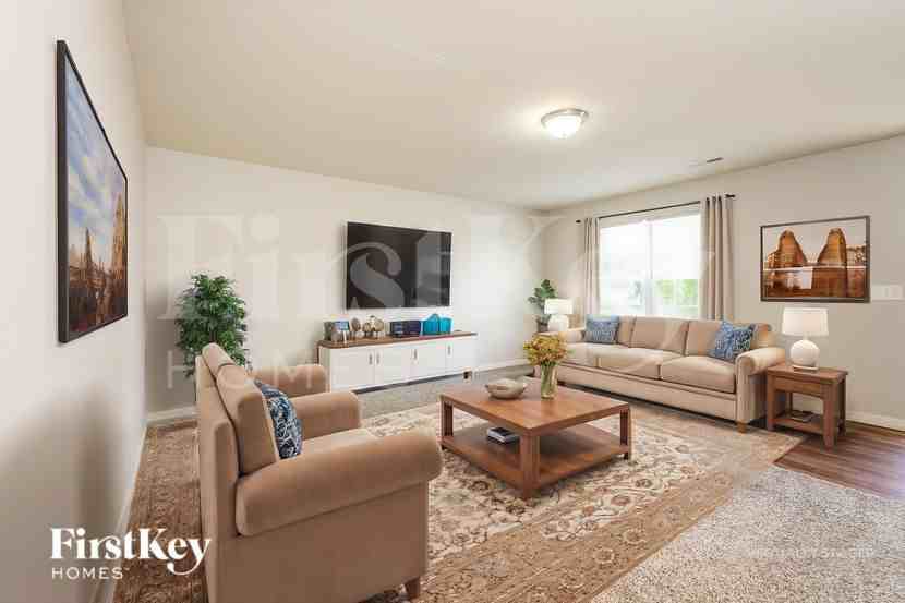 108 Bedrock Ct - Photo 4 of 19