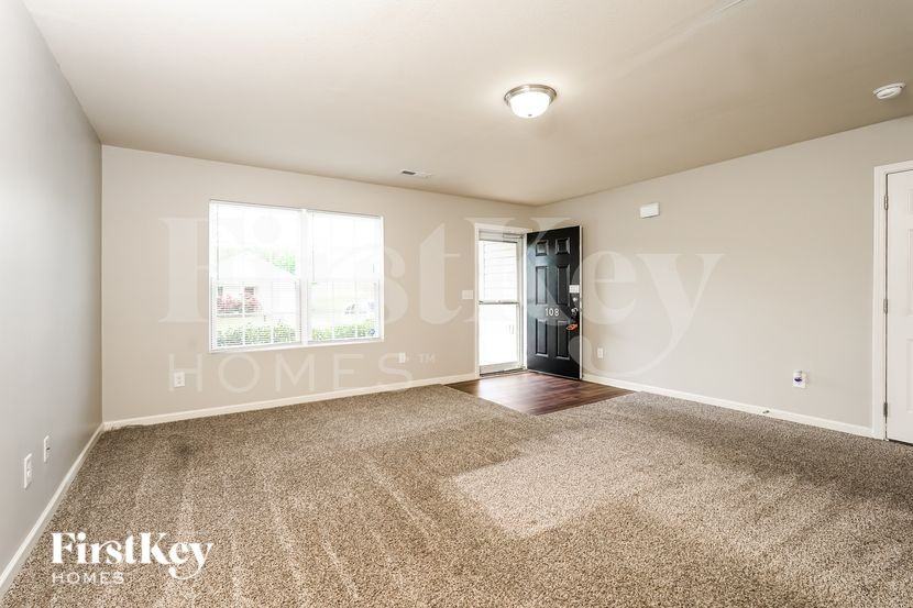 108 Bedrock Ct - Photo 5 of 19
