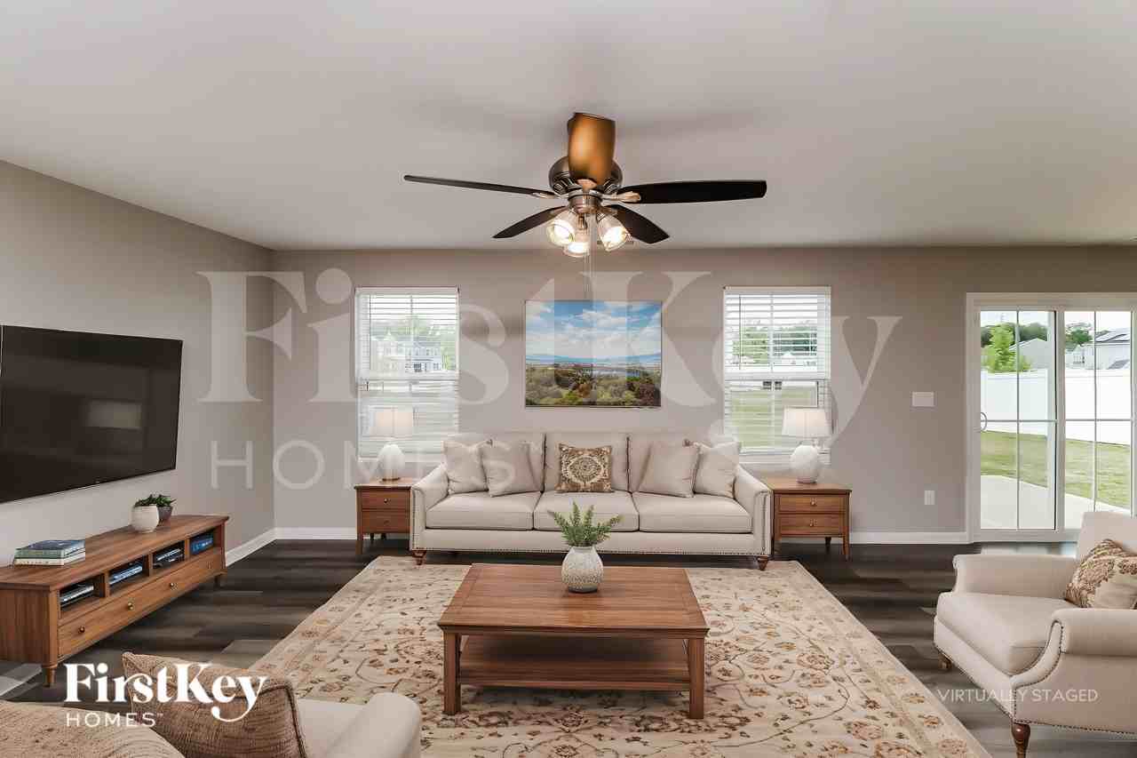 5816 Camp Ct Sw - Photo 3 of 19