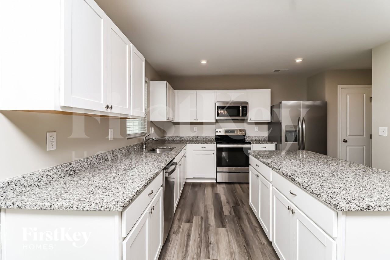 5816 Camp Ct Sw - Photo 7 of 19