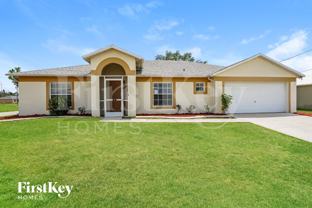 1229 Sw 18th Ave - Photo 1 of 1