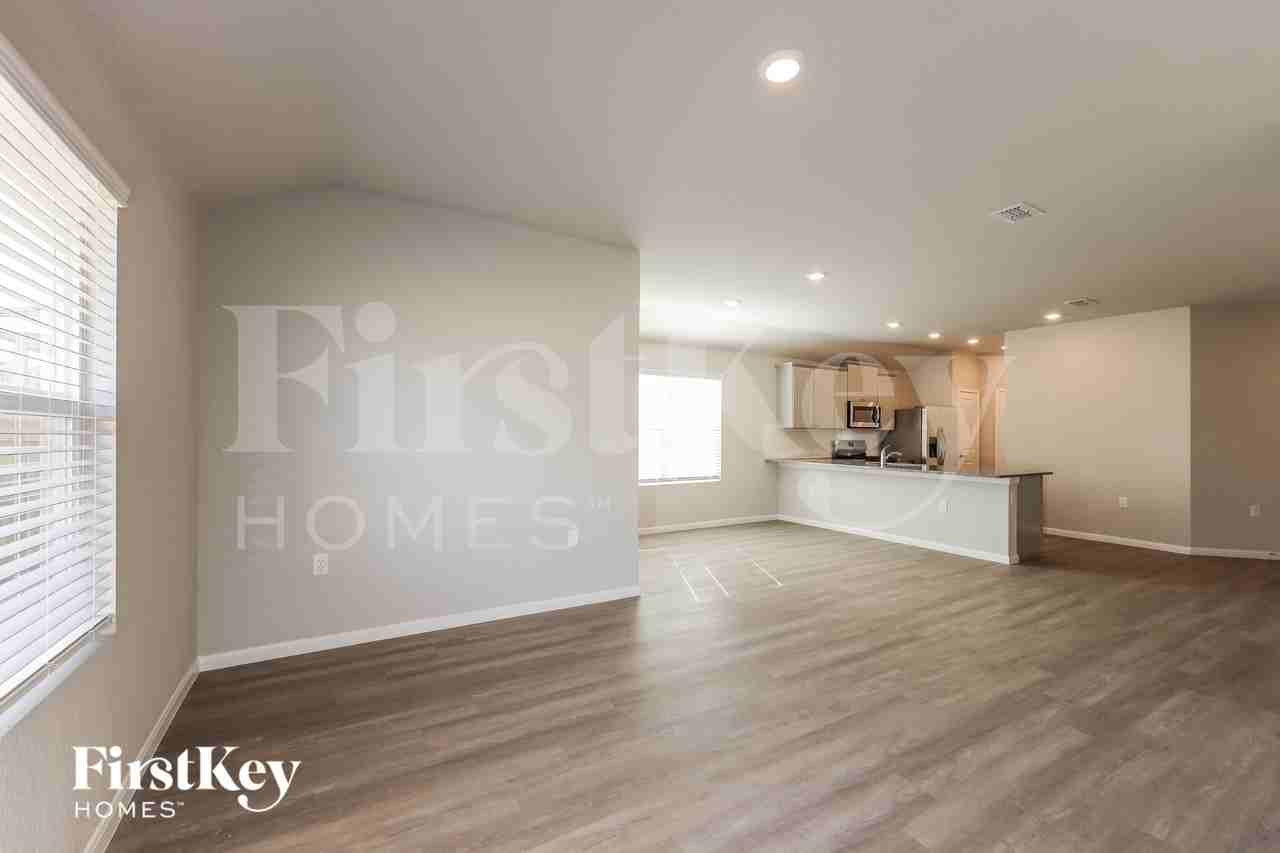 4435 Meadowland Pl - Photo 3 of 15