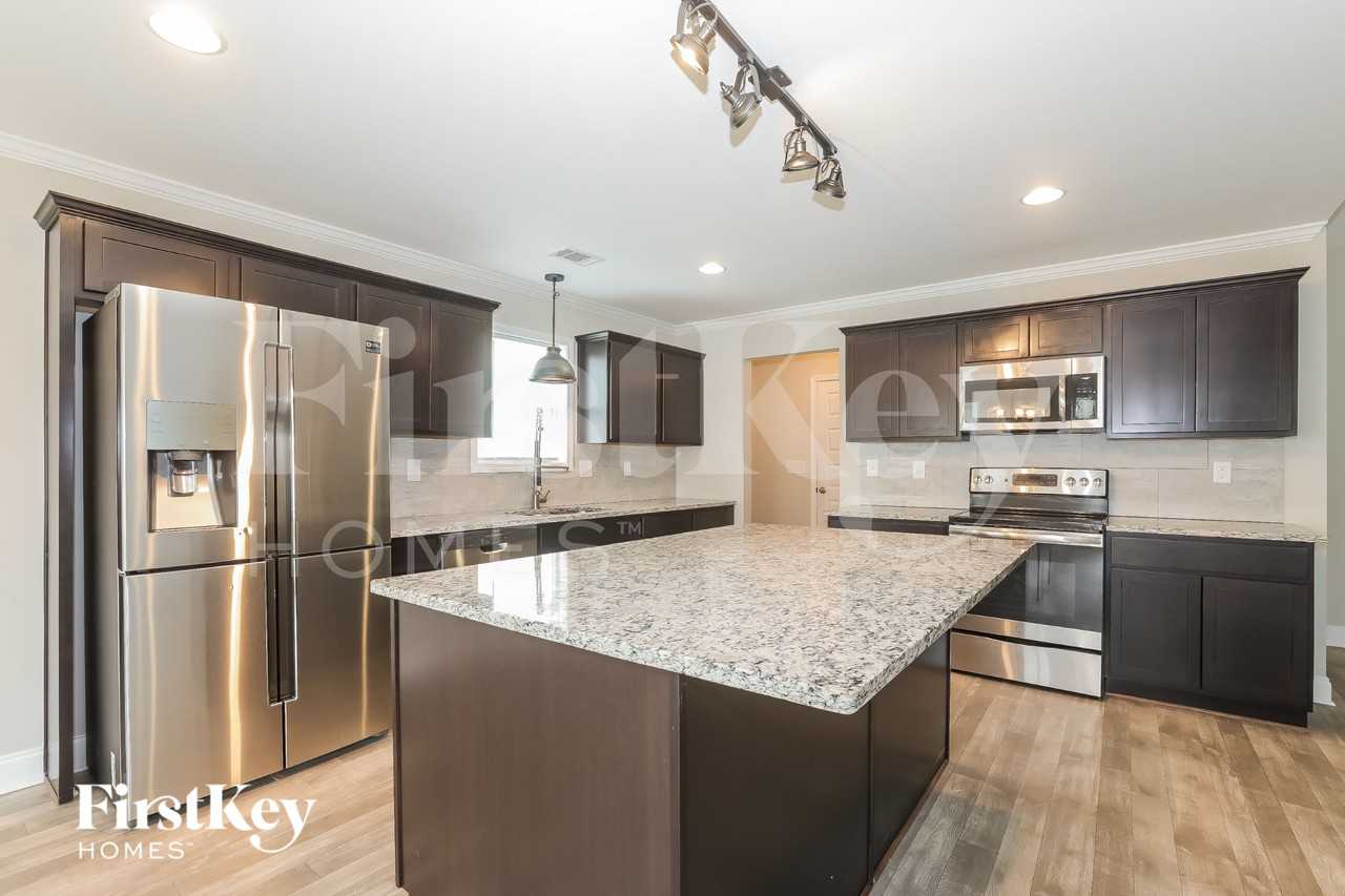 1205 Oak Springs Way - Photo 6 of 15