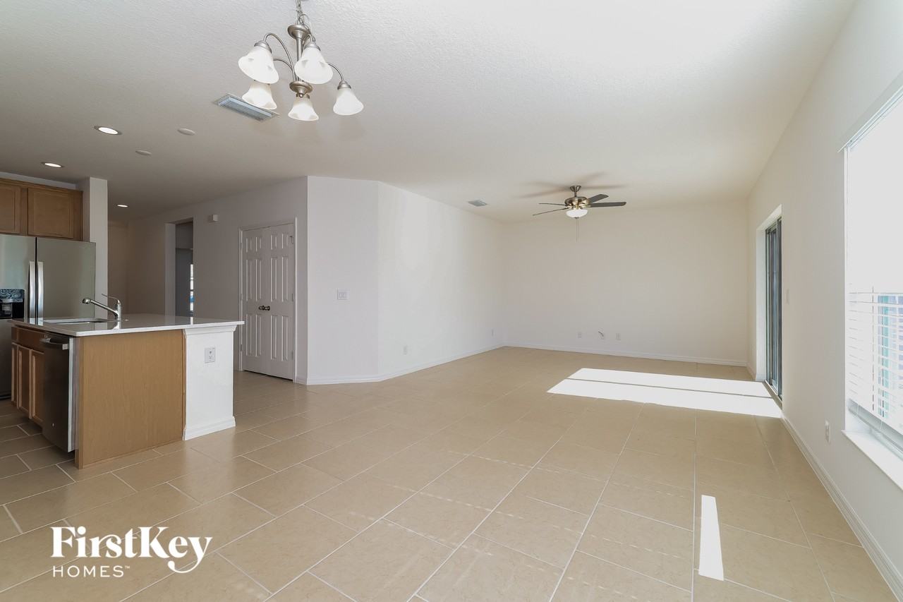 705 Fiddlesticks Dr - Photo 4 of 15