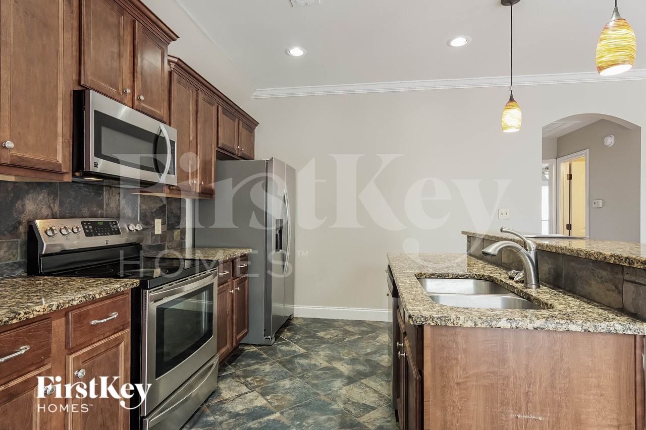 5179 Meadow Lake Trl - Photo 5 of 15