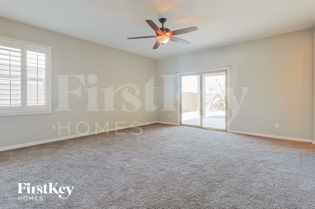 20392 N Mac Neil St - Photo 2 of 18
