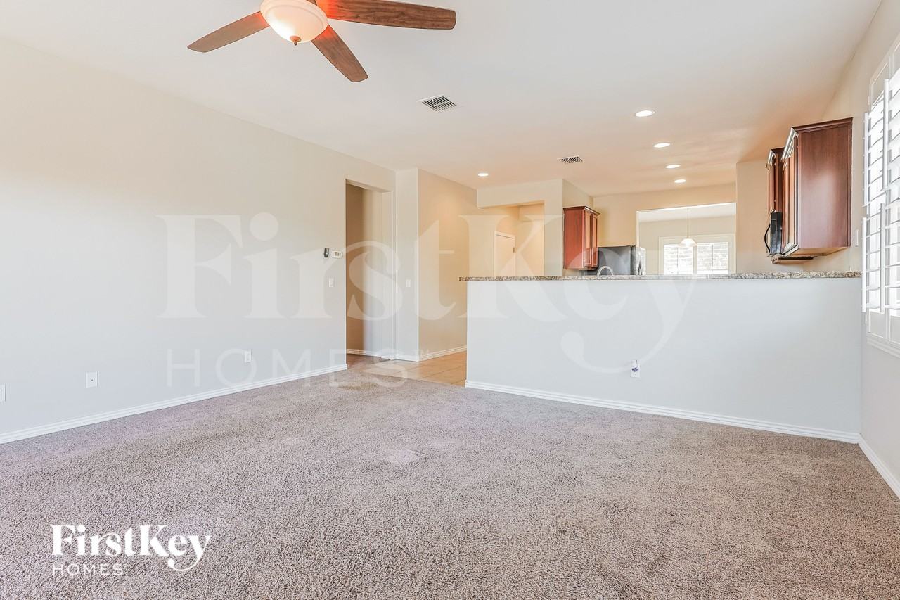 20392 N Mac Neil St - Photo 4 of 18