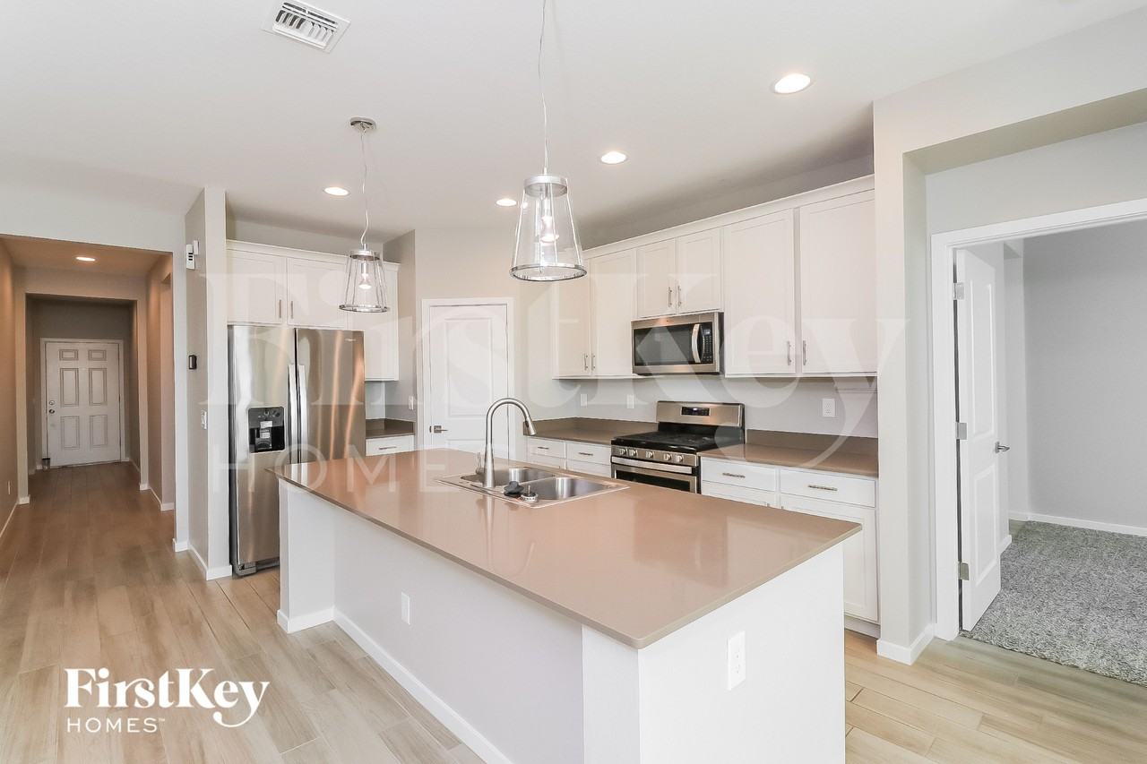 10245 W Wood St - Photo 7 of 15